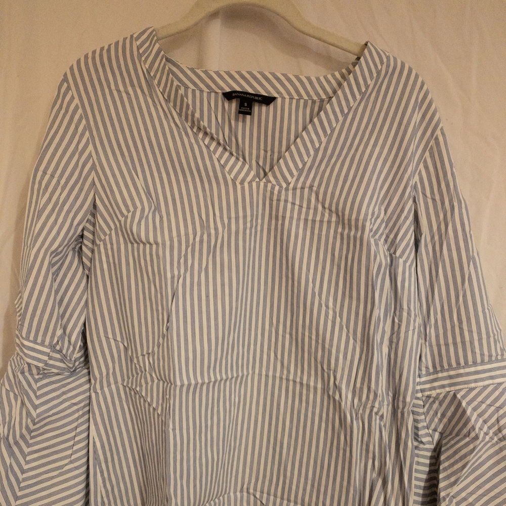 Bell sleeve blouse